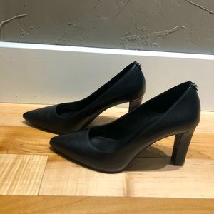 Michael Kors | Abbi Flex Pumps